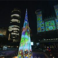 新北歡樂耶誕城魔幻開城！「雙塔一樹」光雕秀歷年最大