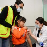 三階段施打公費流感疫苗　鄭文燦關心接種情形