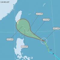 鳳凰颱風預報大幅東修　氣象局：不排除發布海警