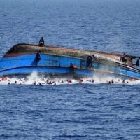西非海域一非法移民船翻覆 至少62死