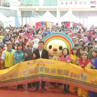 故鄉心台灣情 近5百新住民親子提前過聖誕