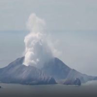 紐西蘭火山事故  直昇機運出六具屍體
