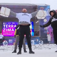 俄羅斯冰塊運動會超獨特！舉重、賽跑選拔冬季力士