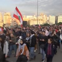 黎巴嫩反政府示威釀衝突！警對空鳴槍場面火爆