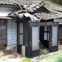 自毀招牌？台大傳拆「臺靜農」故居惹議