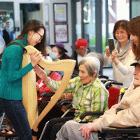 麻豆新樓護理之家　豎琴樂團演奏宛如置身國家音樂廳