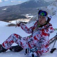 3月即將比國標！廖家儀日本滑雪跌倒膝蓋炸裂無法走