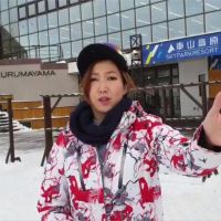 藝人廖家儀日本滑雪摔傷 膝蓋紅腫無法行走