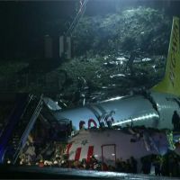 土耳其客機降落衝出跑道 3死179人受傷