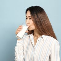【迷思破解】別污名化低脂鮮乳，這四種情境下更適合喝低脂鮮乳！