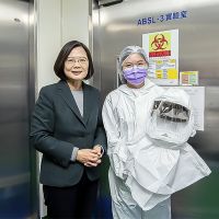 蔡英文：生醫產業大進展 迎接台灣下一個「兆元產業」