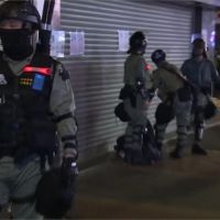 夜線／港警太子站「無差別攻擊」屆滿半年 旺角再爆警民衝突