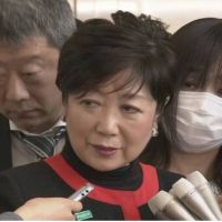 東京開始防疫 小池百合子呼籲民眾別出門外人別進來