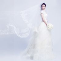 不敗的女神「鋼鐵V」Vivian徐若瑄全新單曲〈別人的〉一推出登上五大音樂榜冠軍