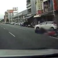 女騎士追撞前車 反控汽車駕駛「肇事逃逸」