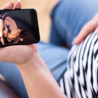 孕婦曝露在電磁波環境 恐增加孩子日後過動症風險