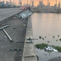 小客車墜落高屏交界雙園大橋  駕駛重傷乘客大腿骨折