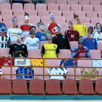 白俄羅斯足球賽照常踢 空座位套球衣充人數