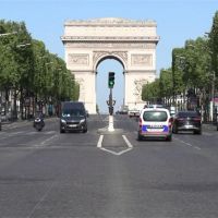 法國5/11擬解封 巴黎青年禁足5週爆怒火