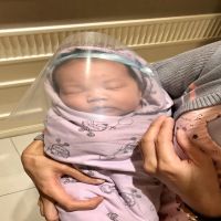 家長自製嬰兒面罩到醫院打疫苗  醫師：使用前後要徹底消毒