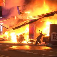 台中中華路夜市遭縱火 連燒16店家3嗆傷