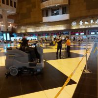 被抗爭後台北車站大廳直接拉封鎖線關閉？台鐵澄清