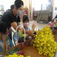 中市農業局將花藝融入校園 期盼助花卉產業振興