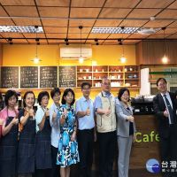 臺南『Y café照顧咖啡館』績效卓著　勞動部長讚譽有加