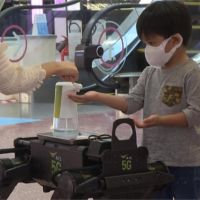 防疫自動化！泰國購物中心推「機器人K9」