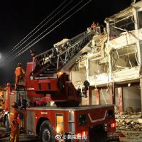 浙江槽罐車爆炸　車架噴飛砸毀民宅至少18死