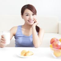 夏日到了，想要展現輕盈體態？營養師教你從補充蛋白質和飲食管控熱量開始！