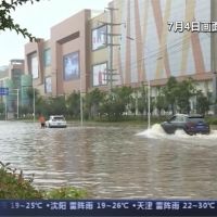 洪水灌民宅、小學牆壁被沖垮...中國暴雨各地傳災情