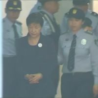 閨密干政案 朴槿惠重判20年、罰款4.8億台幣