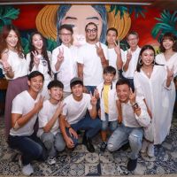 《無主之子》演員嗑越南料理 許願收視破3全體比基尼答謝觀眾