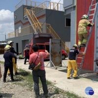 強化救災能量及技巧　南市辦繩索救援裝備器材訓練