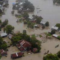 雨彈襲印度！新德里成汪洋 阿薩姆至少2400座村莊被淹沒