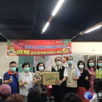 世界華人工商婦女企協照顧弱勢　捐贈南市實物銀行清潔物資