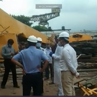 印度造船廠吊車測試出包 倒塌釀11死