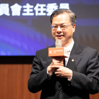《WHATs NEXT》國發會主委龔明鑫：在未來四年裡，5G是台灣走向數位轉型的最重要方向！
