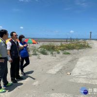 大安公所團隊會勘荒廢五甲漁港　區長計畫打造國際觀光遊樂港