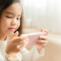 幼童使用手機和電腦影響社交力？ 研究：沒有想像中大
