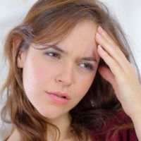 偏頭痛患者女多於男3倍 1周4次小心惡化成慢性