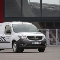 新小型家用廂型車預告 Mercedes-Benz T-Class