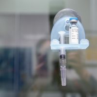國產武肺疫苗研發再現進展　食藥署有條件核准高端疫苗第一期臨床試驗