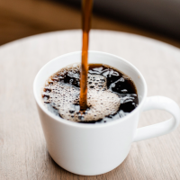 感冒了也能來一杯？ 吃這十大類藥物想喝咖啡需特別注意