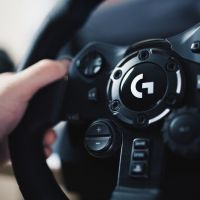 萬眾期盼！Logitech G全新賽車駕駛套裝G923勁速登台 搭載獨家TRUEFORCE™科技 超真實快感顛覆你的賽車世界觀