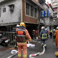 快新聞／板橋旅館傳火警 警消緊急疏散11名住客