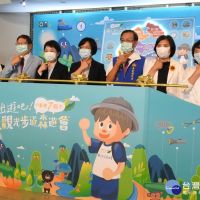 中台灣七縣市首長宣告　反中火空汙反萊劑美豬推步道觀光