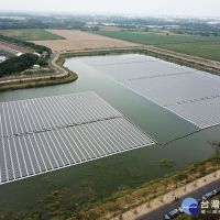 企業投資2億　嘉縣首座浮力式太陽光電廠啟用