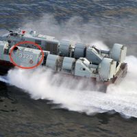 【有影】中共釋解放軍搶灘演習影片 登陸氣墊船726型成亮點